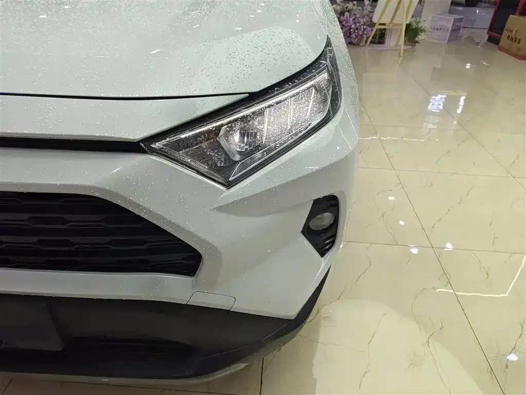 Toyota RAV4 2021 из CN, фото 10