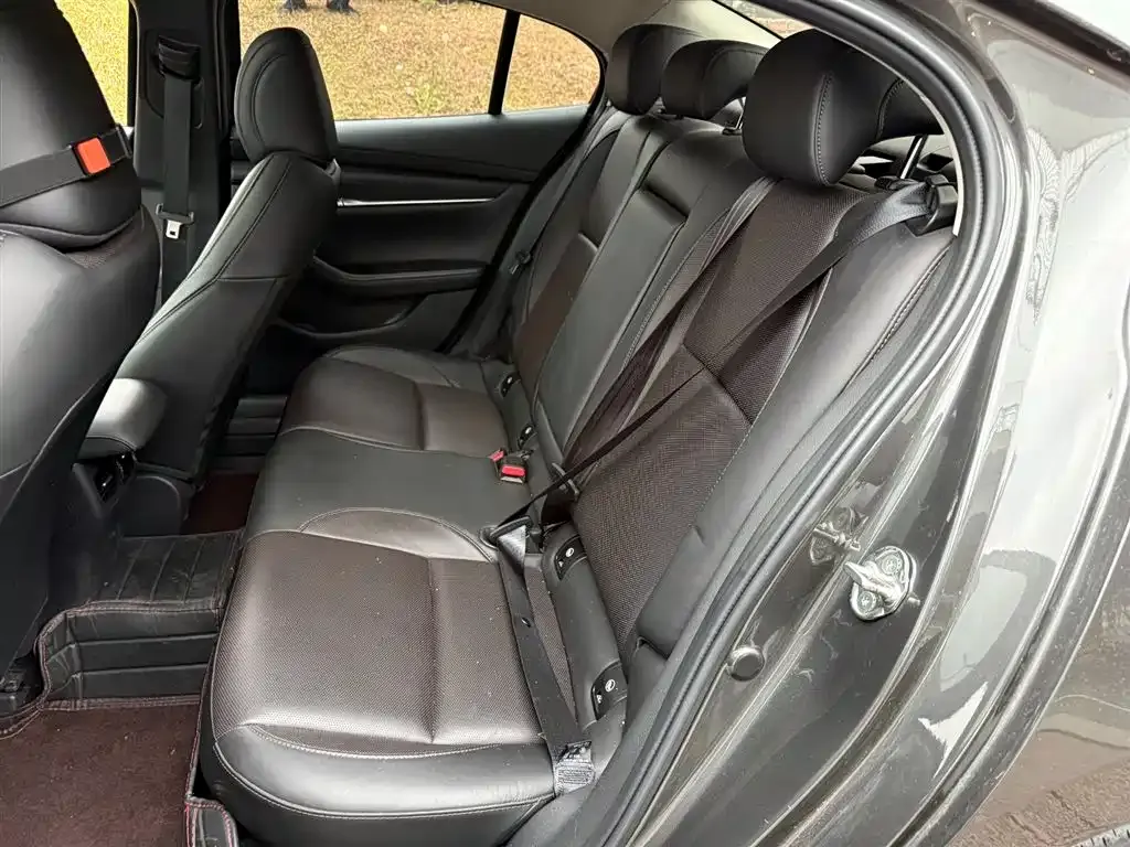 Mazda 3 Axela 2021 из CN, фото 7