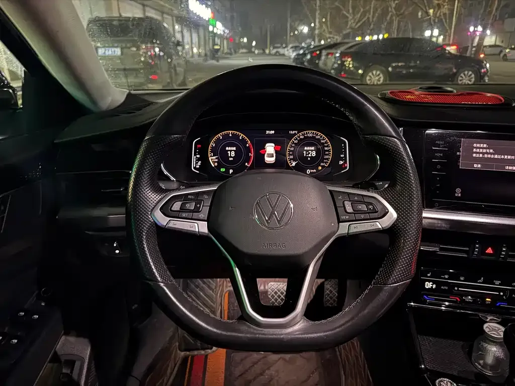 Volkswagen Passat — фото 7