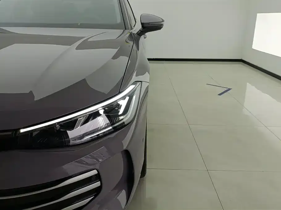 Volkswagen Passat — фото 4