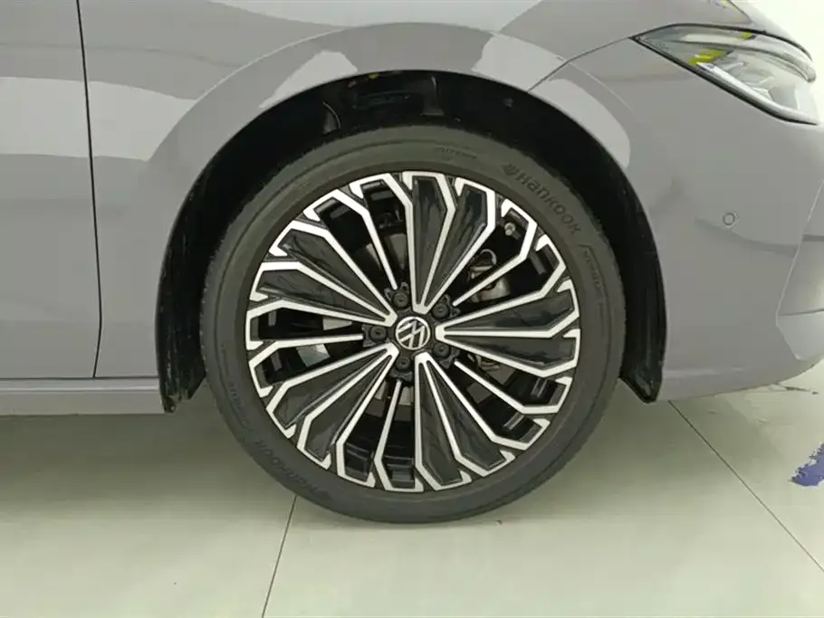 Volkswagen Passat — фото 6