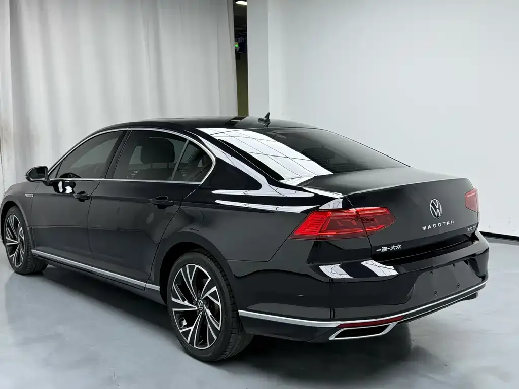 Volkswagen Magotan 2022 из CN, фото 4