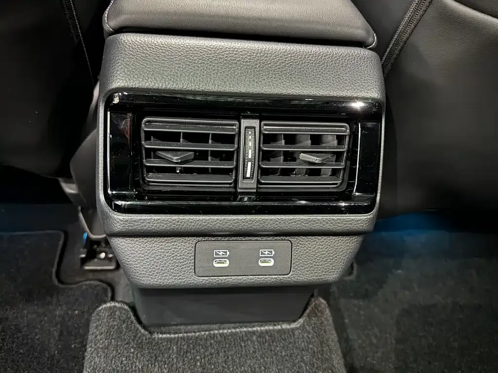Honda Accord — фото 9