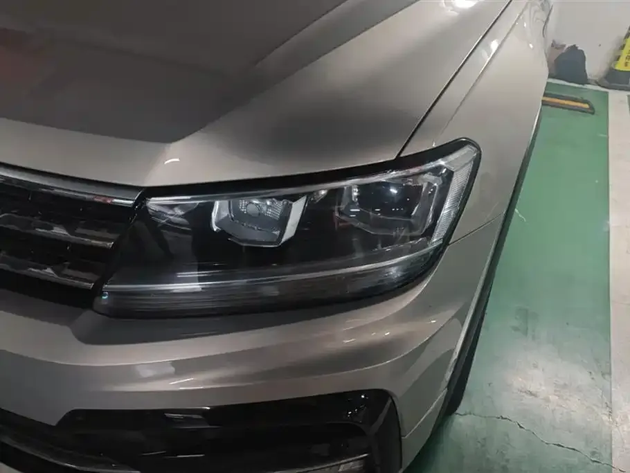 Volkswagen Tiguan L 2021 из CN, фото 3