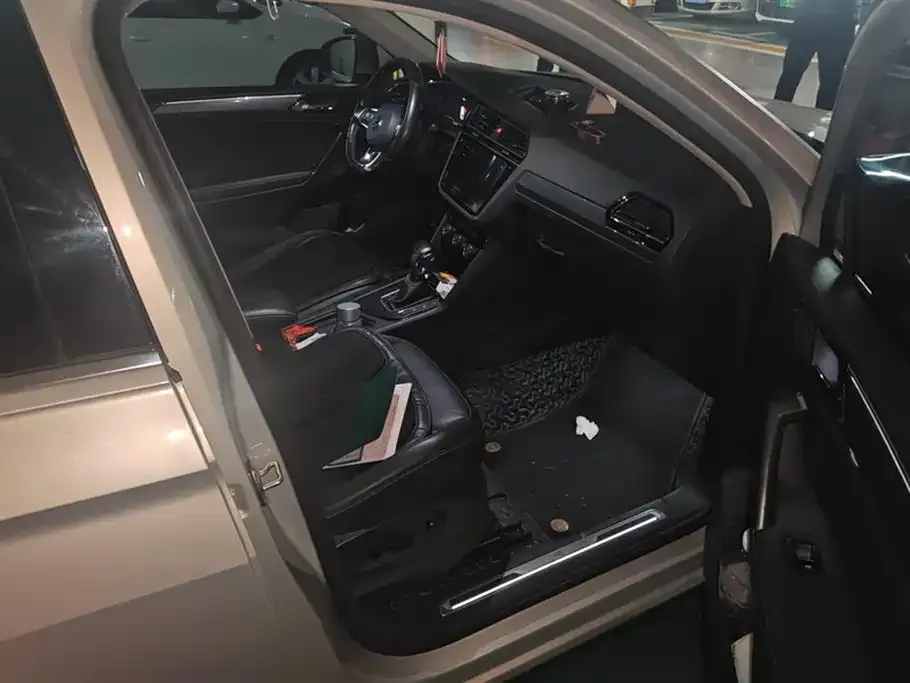 Volkswagen Tiguan L 2021 из CN, фото 5