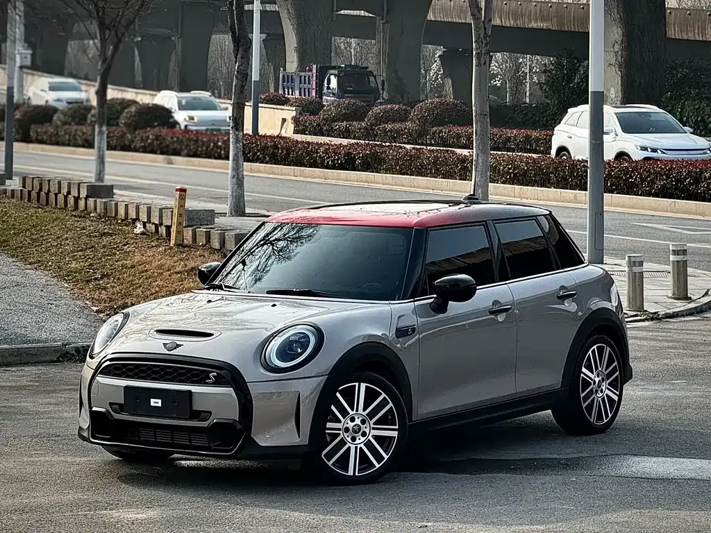 MINI Cooper (3-door) 2021 из CN, фото 1