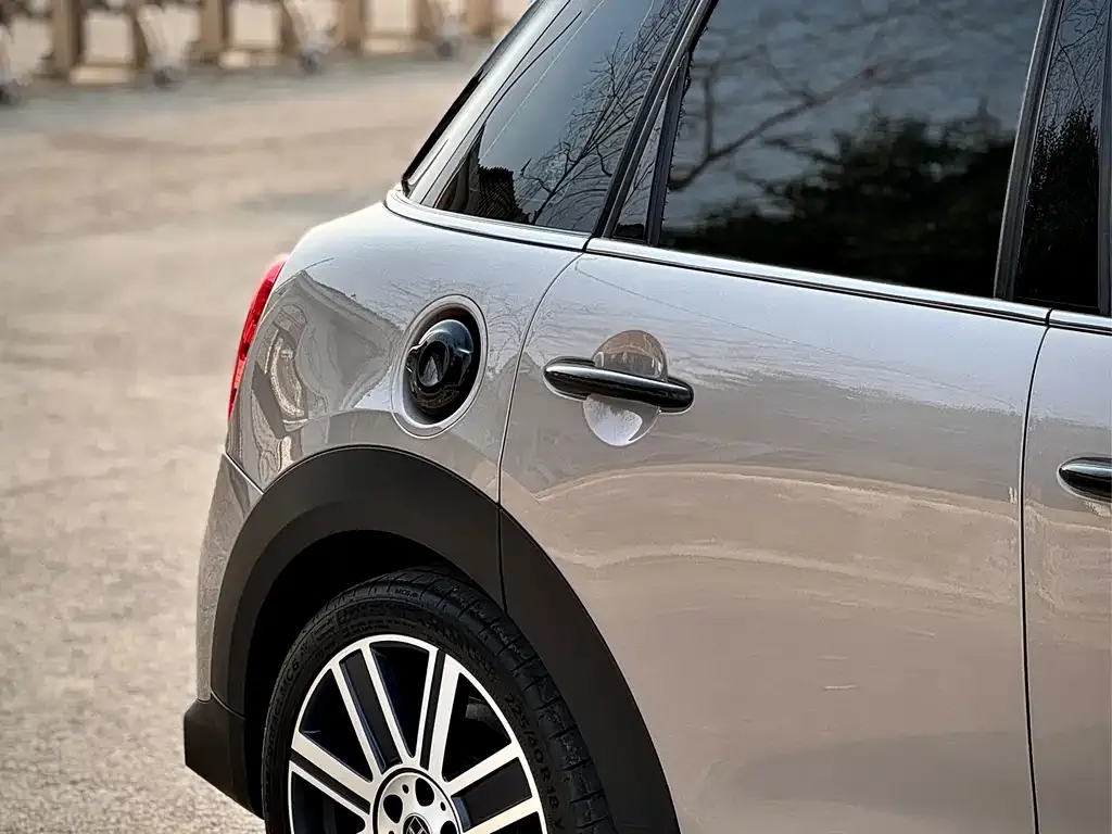 MINI Cooper (3-door) 2021 из CN, фото 2