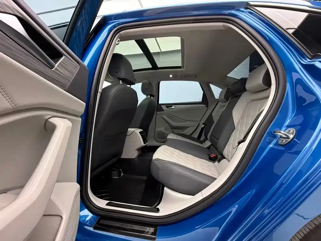 Volkswagen Sagitar 2022 из CN, фото 2
