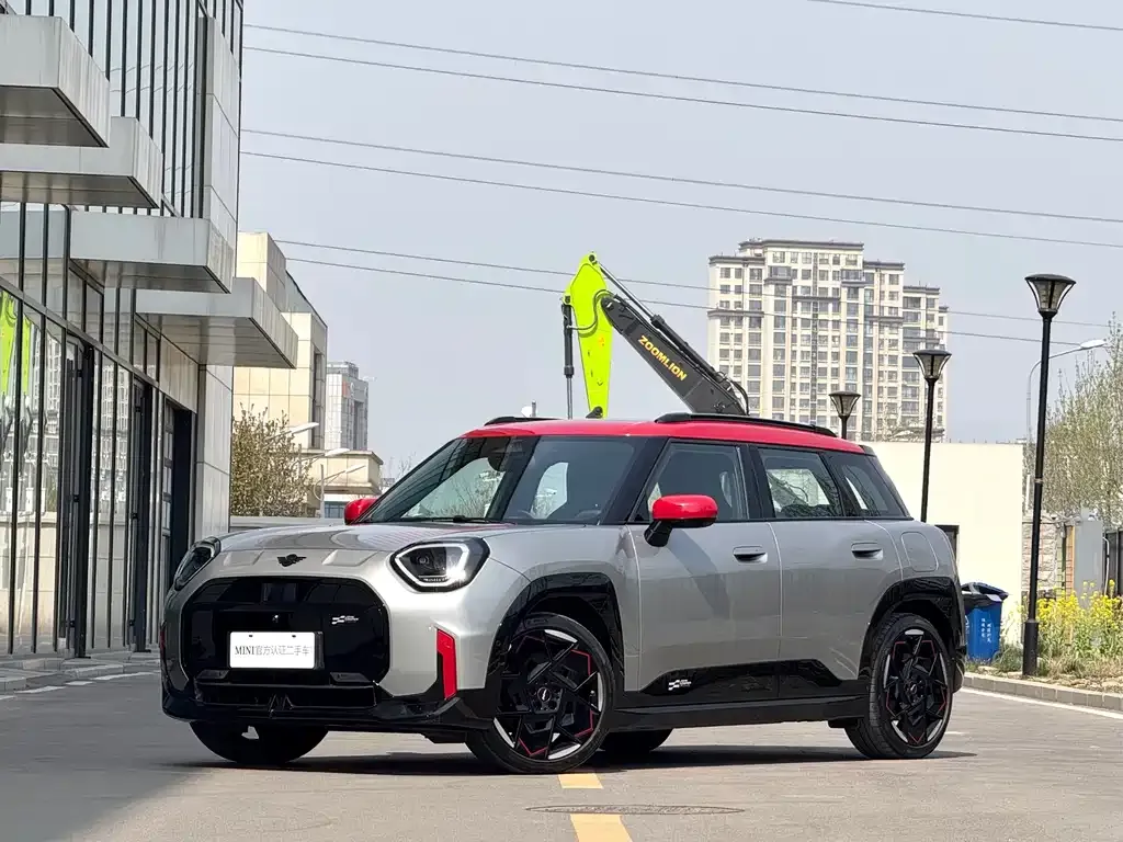 MINI Aceman JCW Electric