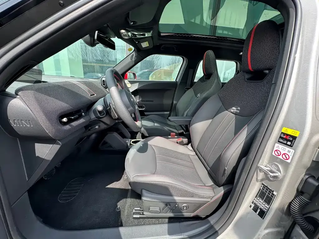 MINI Aceman JCW Electric 2025 из CN, фото 6