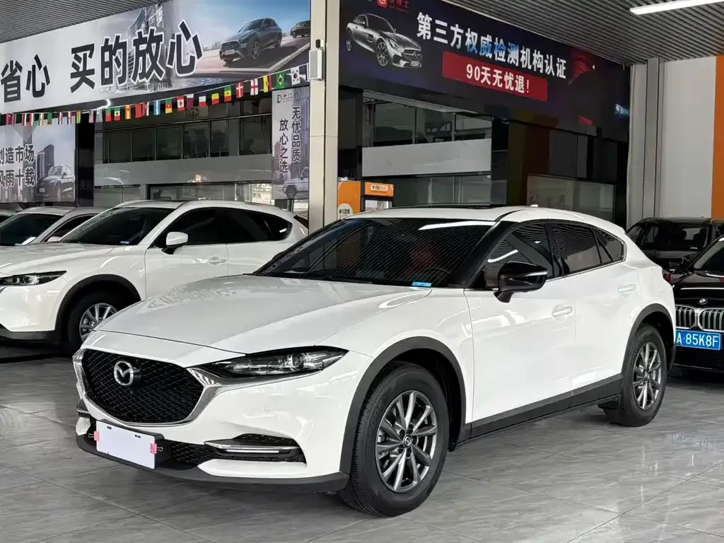 Mazda CX-4 2023 из CN, фото 1