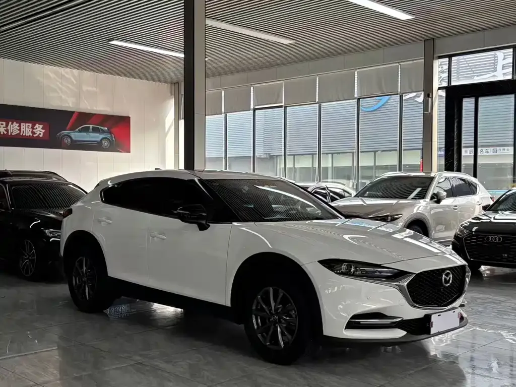 Mazda CX-4 2023 из CN, фото 5