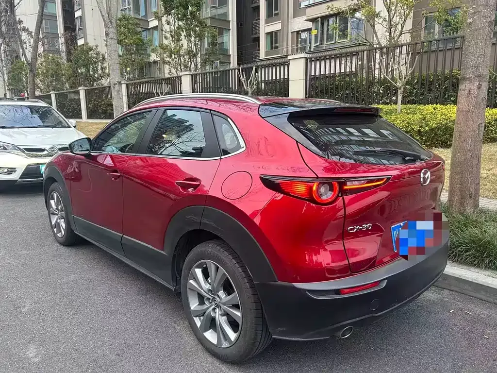 Mazda CX-30 2022 из CN, фото 10