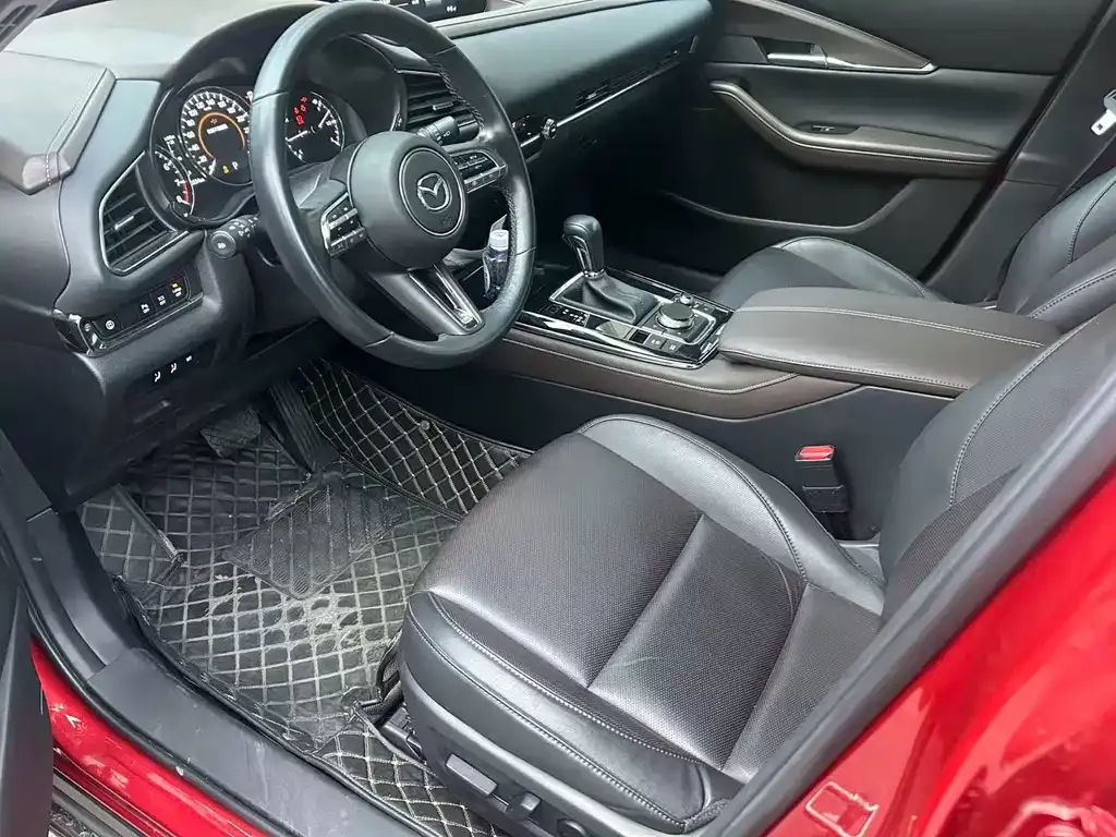 Mazda CX-30 2022 из CN, фото 3