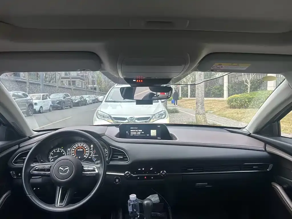Mazda CX-30 2022 из CN, фото 9