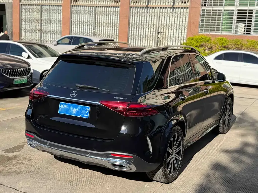 Mercedes-Benz GLE — фото 7