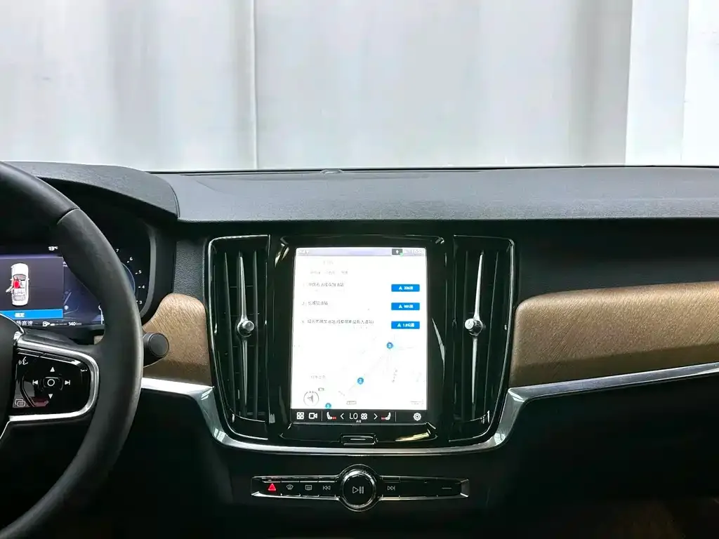 Volvo S90 — фото 3