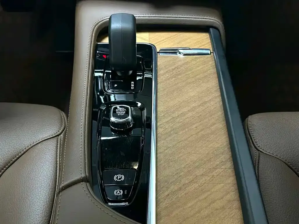 Volvo S90 — фото 4