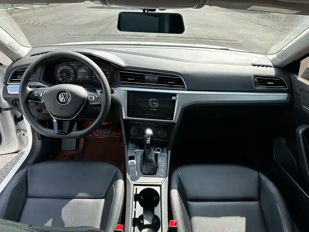 Volkswagen Lamando 2021 из CN, фото 4