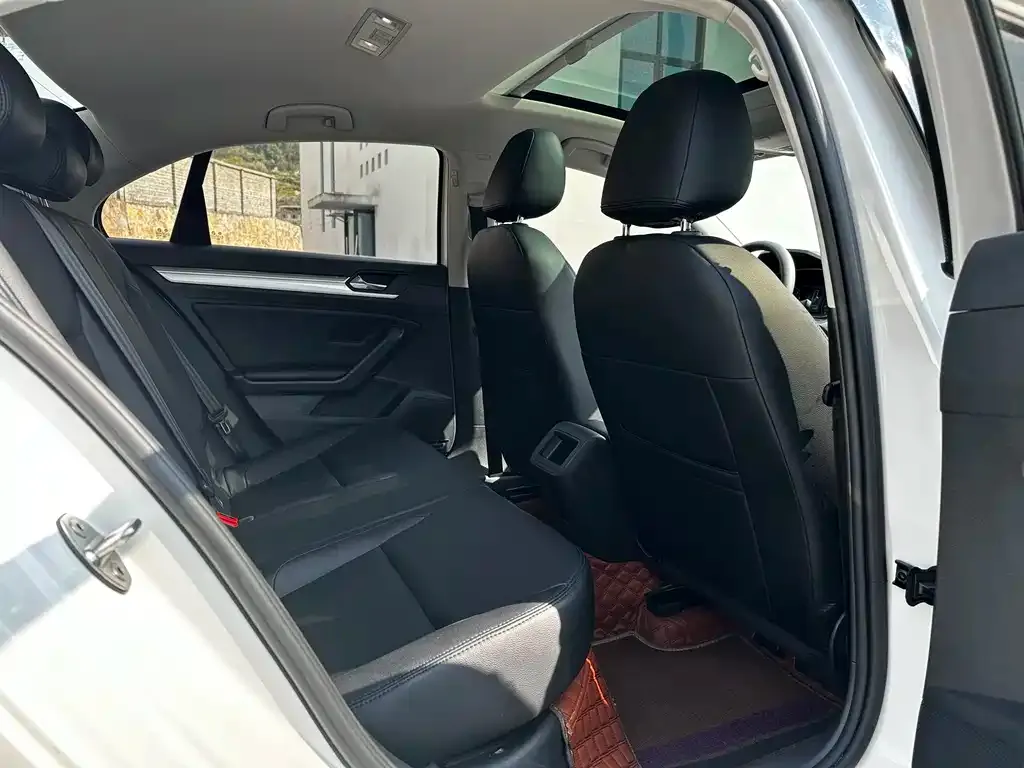 Volkswagen Lamando 2021 из CN, фото 2