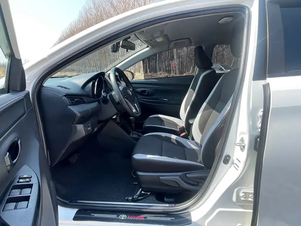 Toyota Yaris L 2022 из CN, фото 7