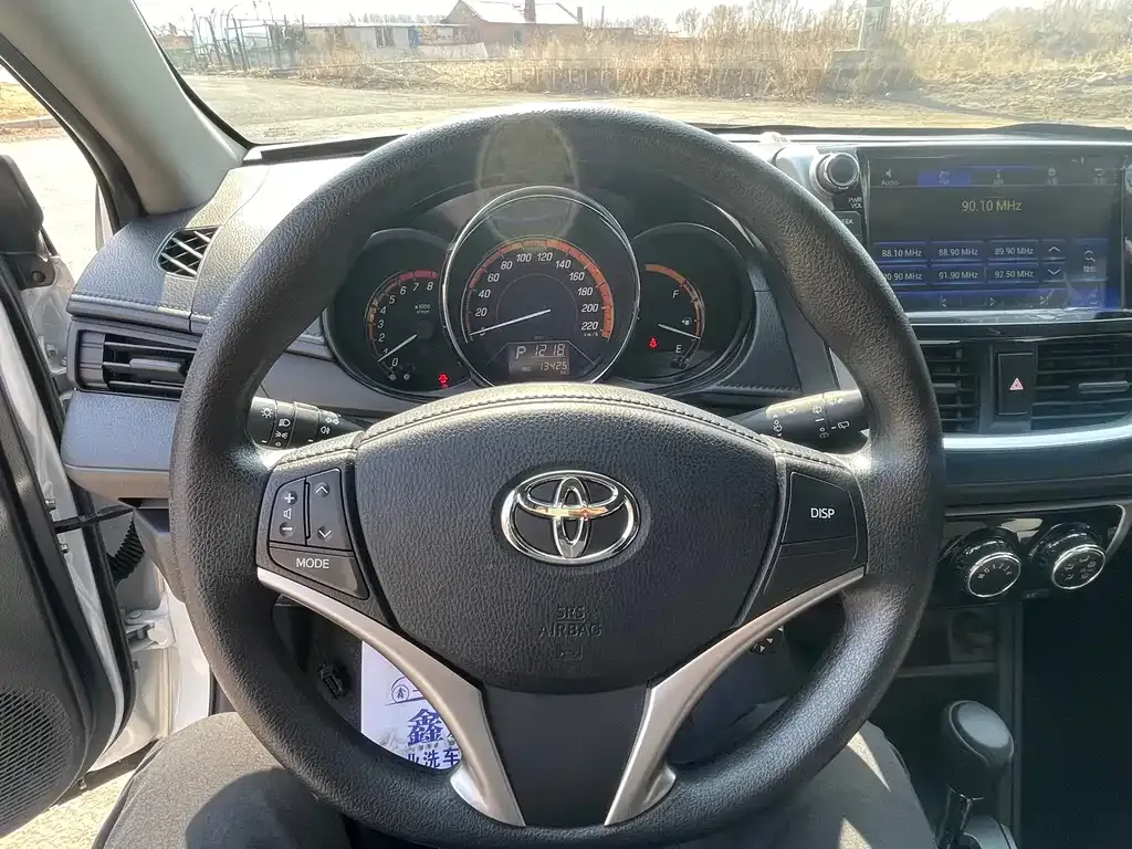 Toyota Yaris L 2022 из CN, фото 10
