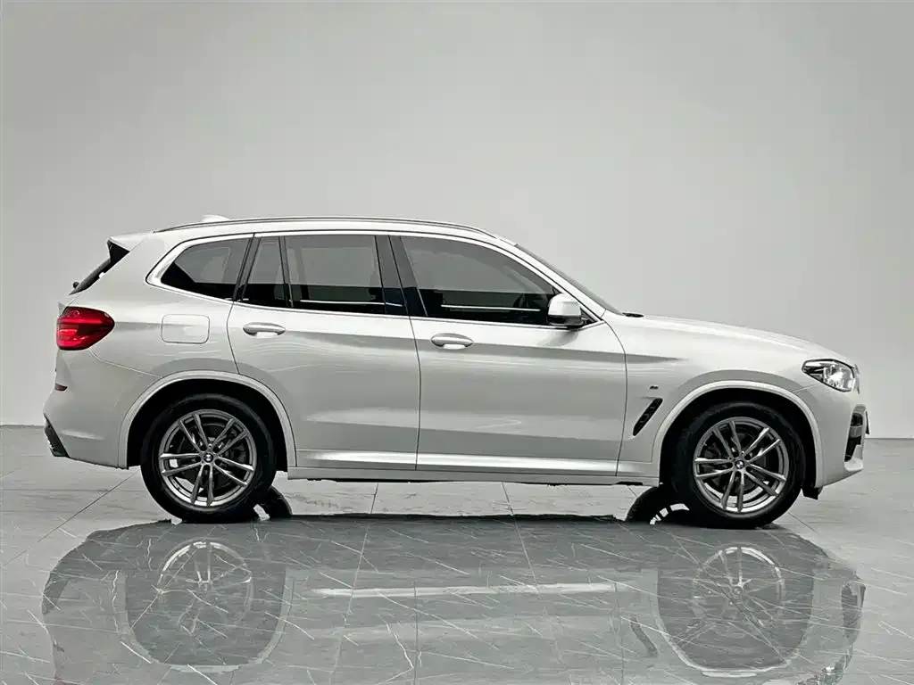 BMW X3 — фото 8