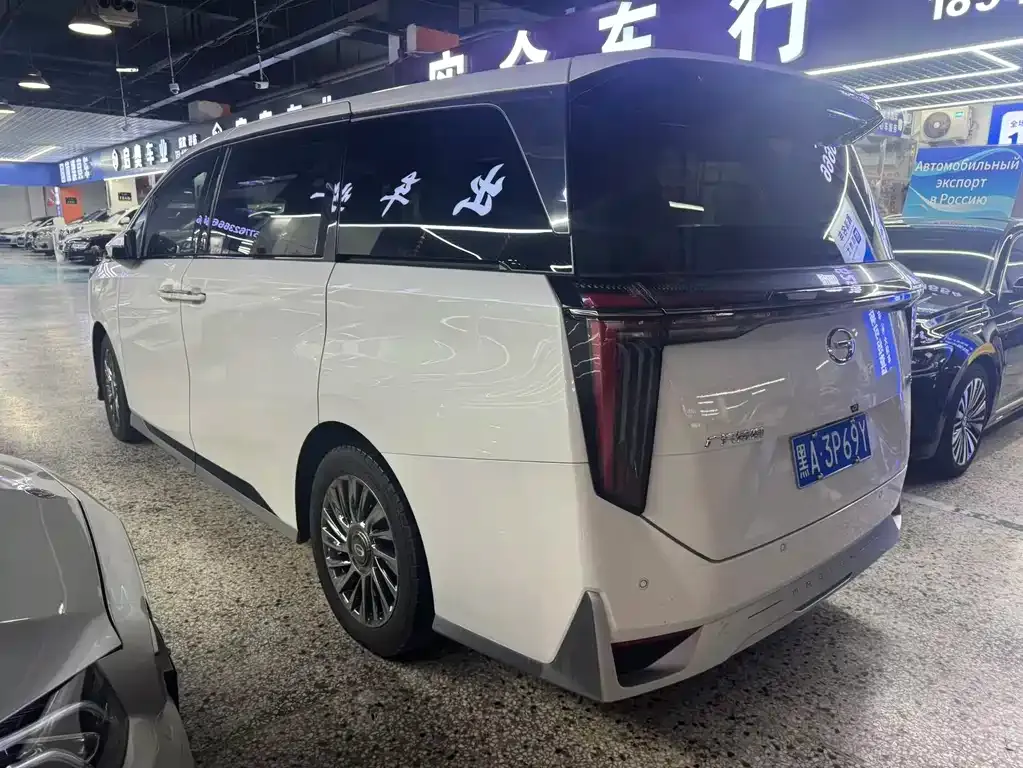 GAC Motor Trumpchi M8 — фото 10