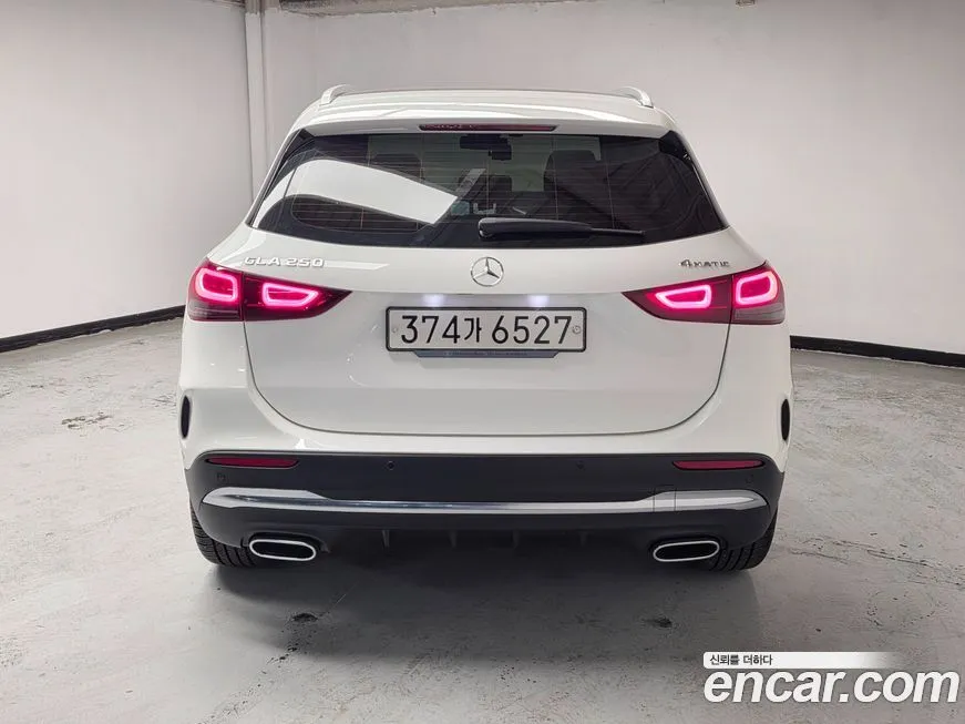 Mercedes-Benz GLA-Class — фото 10