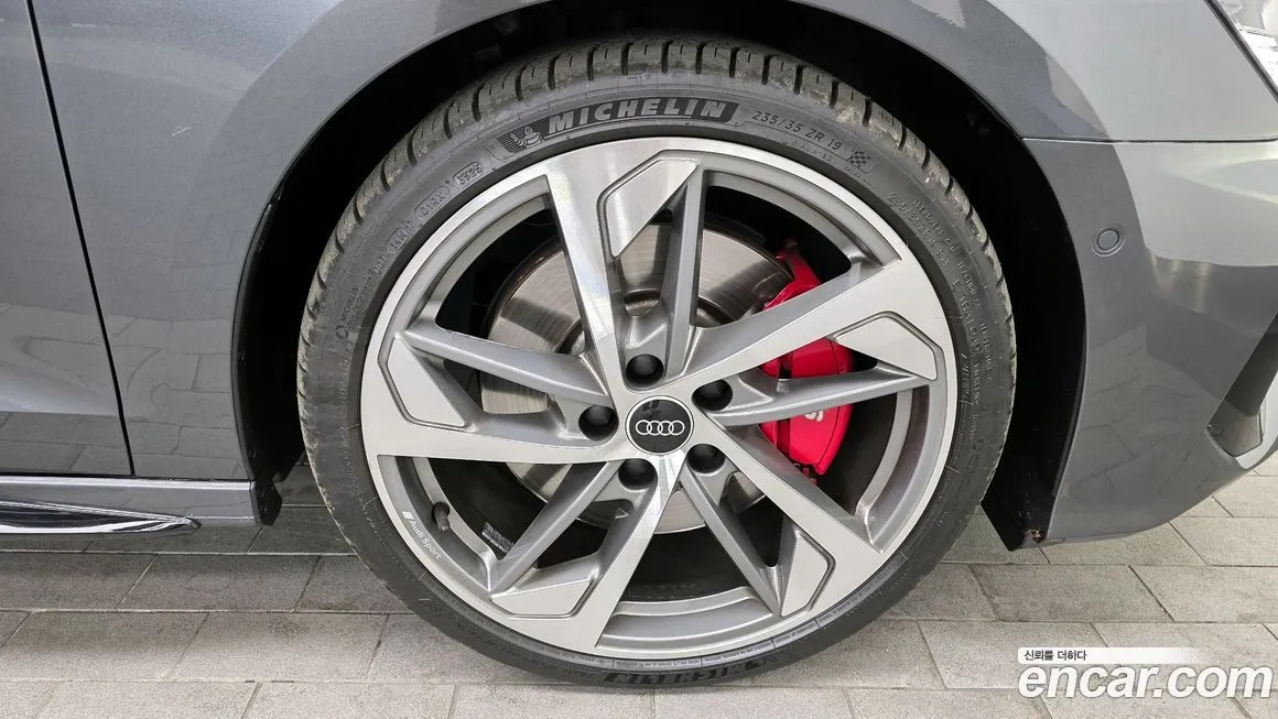 Audi S3 2023 из KR, фото 8