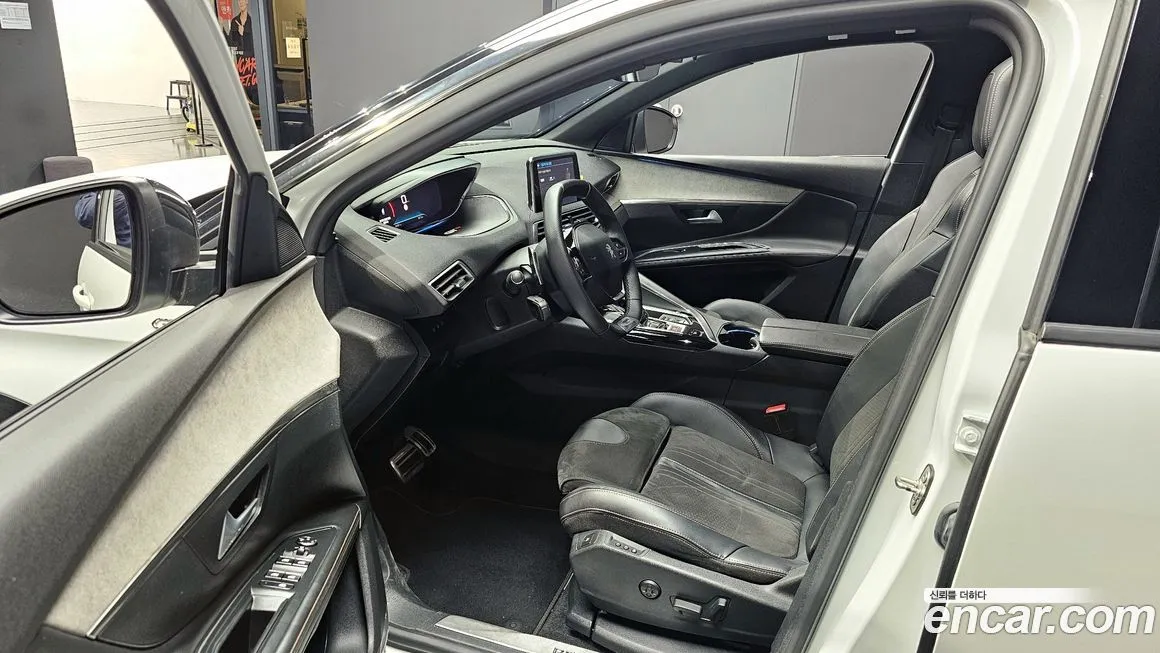 Peugeot 5008 2022 из KR, фото 10