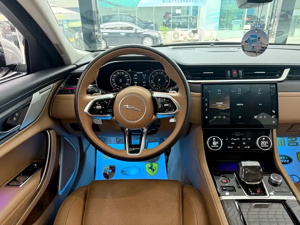 Jaguar XFL 2025 из CN, фото 5