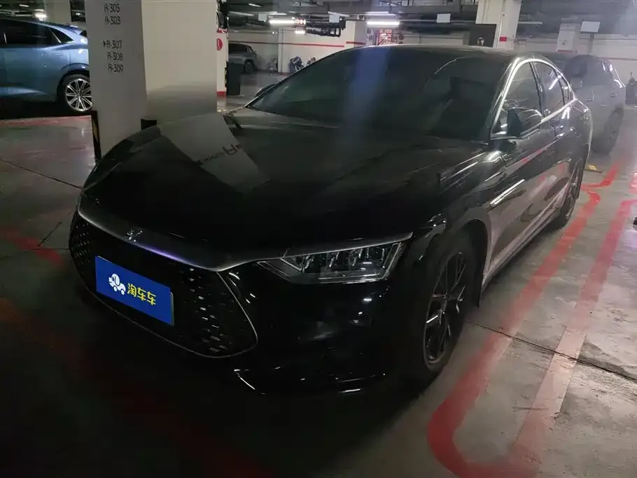 BYD Han — фото 1