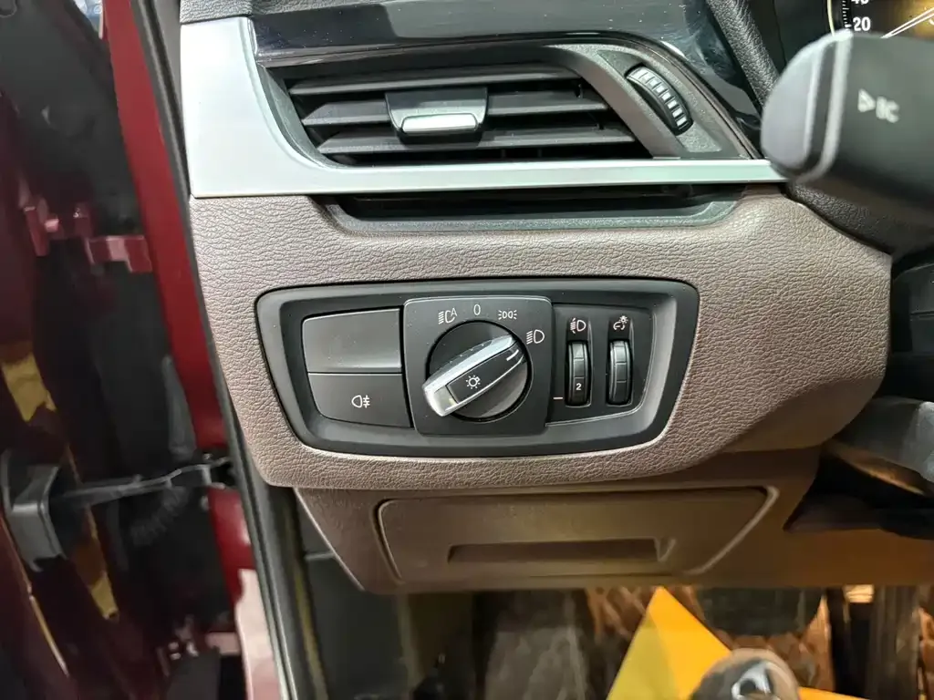 BMW X1 2021 из CN, фото 3