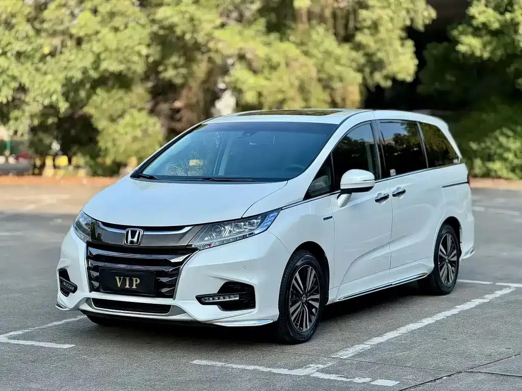 Honda Odyssey — фото 1