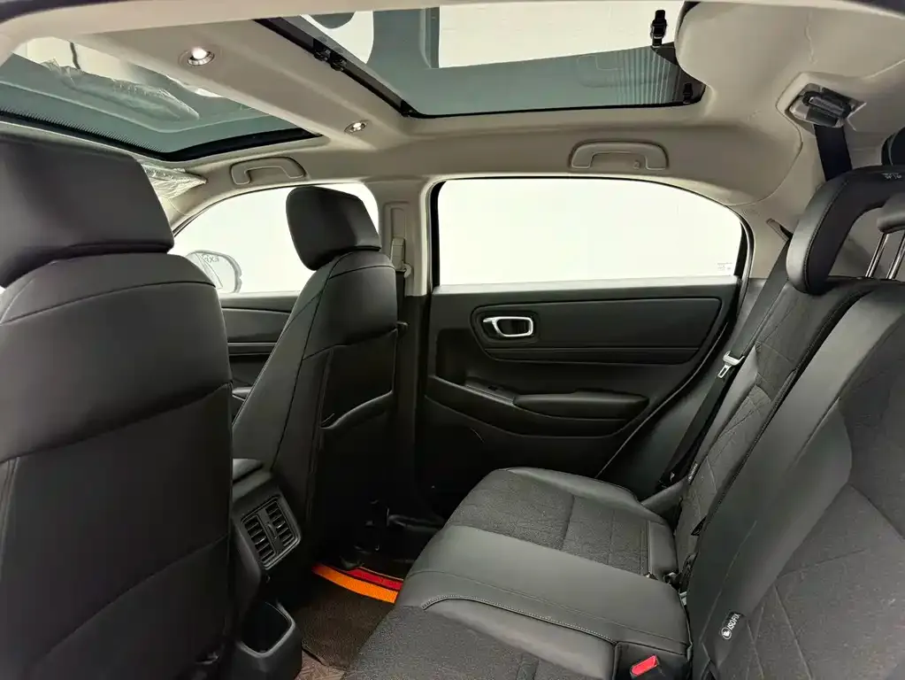 Honda Vezel 2023 из CN, фото 2