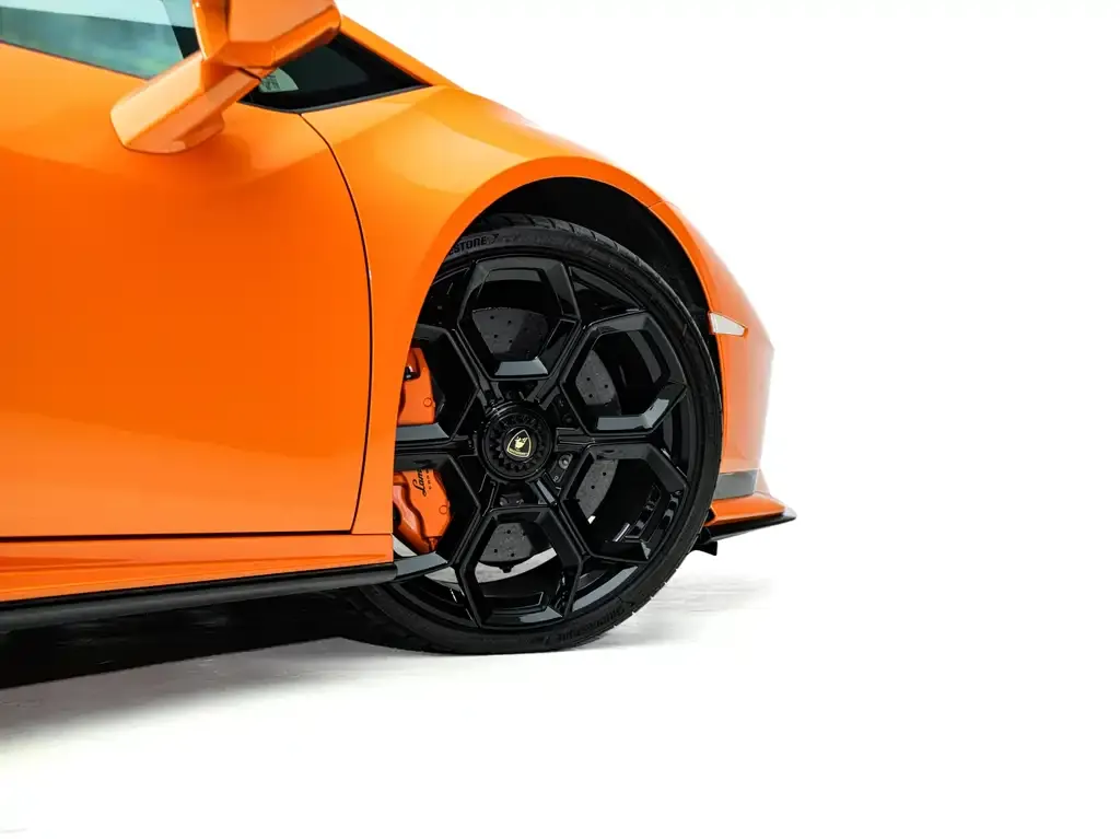 Lamborghini Huracan 2025 из CN, фото 2