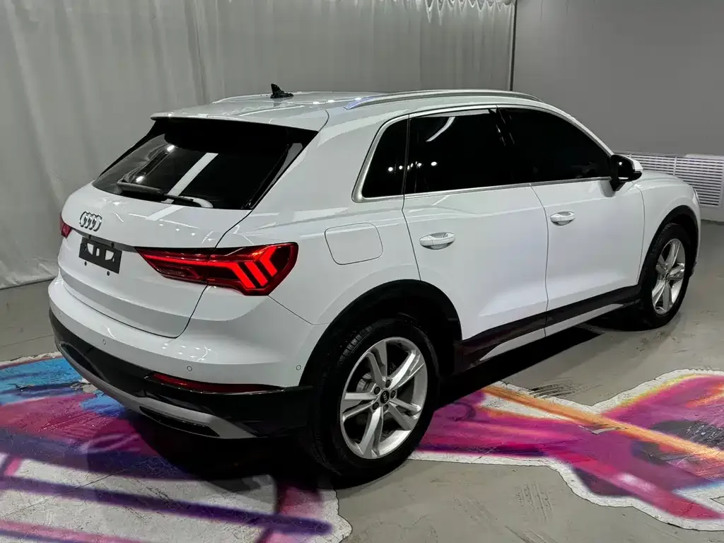 Audi Q3 — фото 2