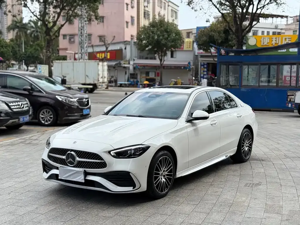 Mercedes-Benz C-Class — фото 1