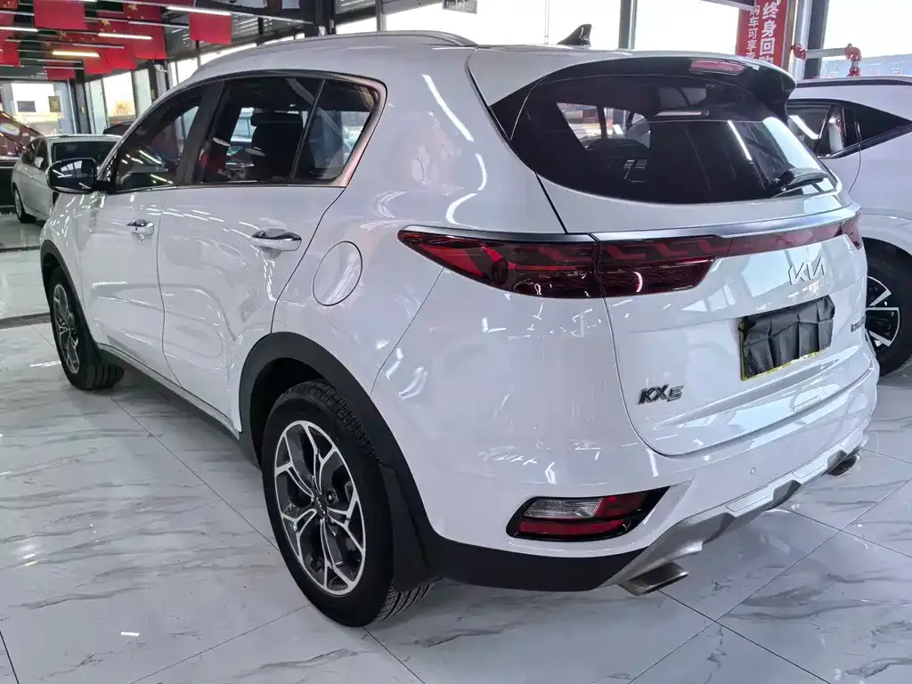 Kia KX5 2023 из CN, фото 4