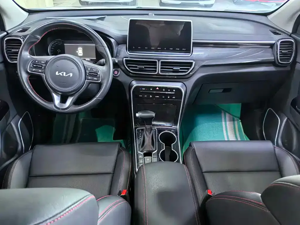 Kia KX5 2023 из CN, фото 3