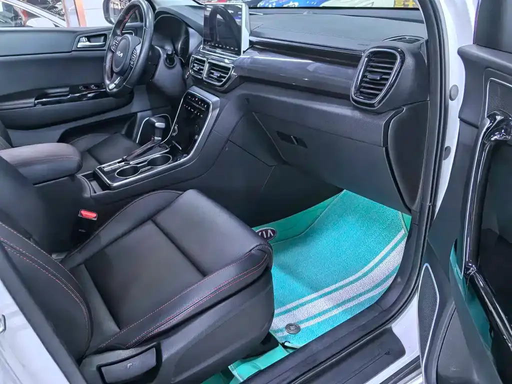 Kia KX5 2023 из CN, фото 6