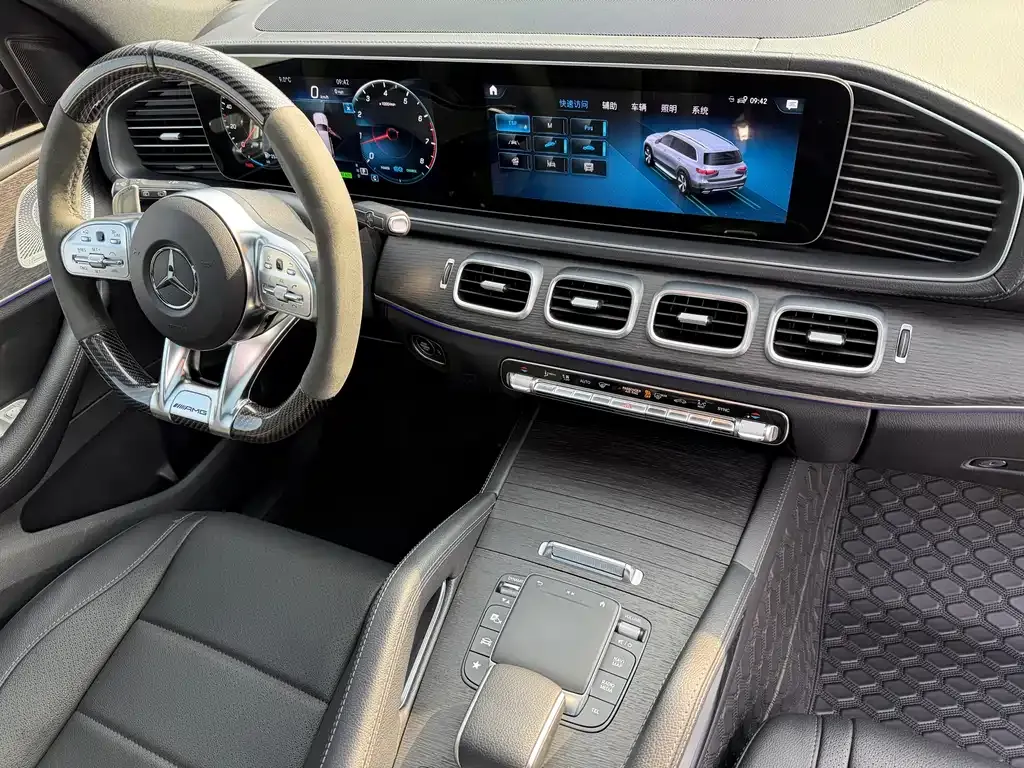 Mercedes-Benz GLS — фото 5