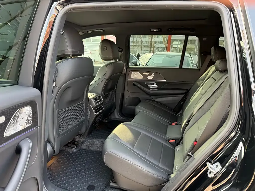 Mercedes-Benz GLS — фото 6