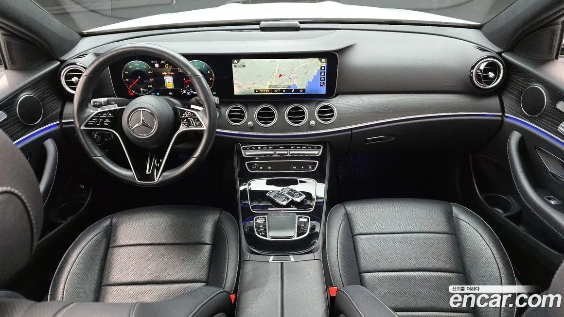 Mercedes-Benz E-Class — фото 10