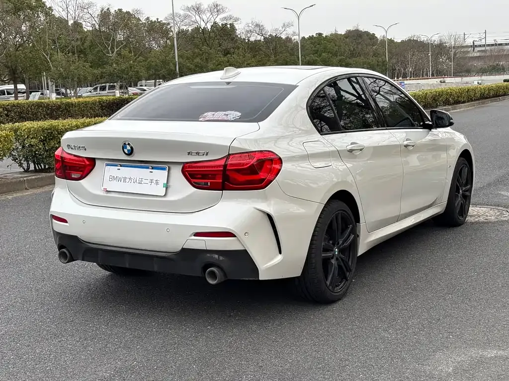 BMW 1 Series 2022 из CN, фото 8