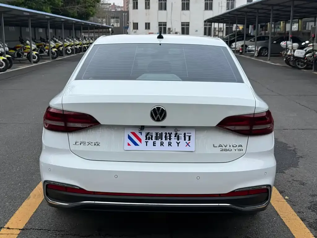Volkswagen Lavida 2022 из CN, фото 3