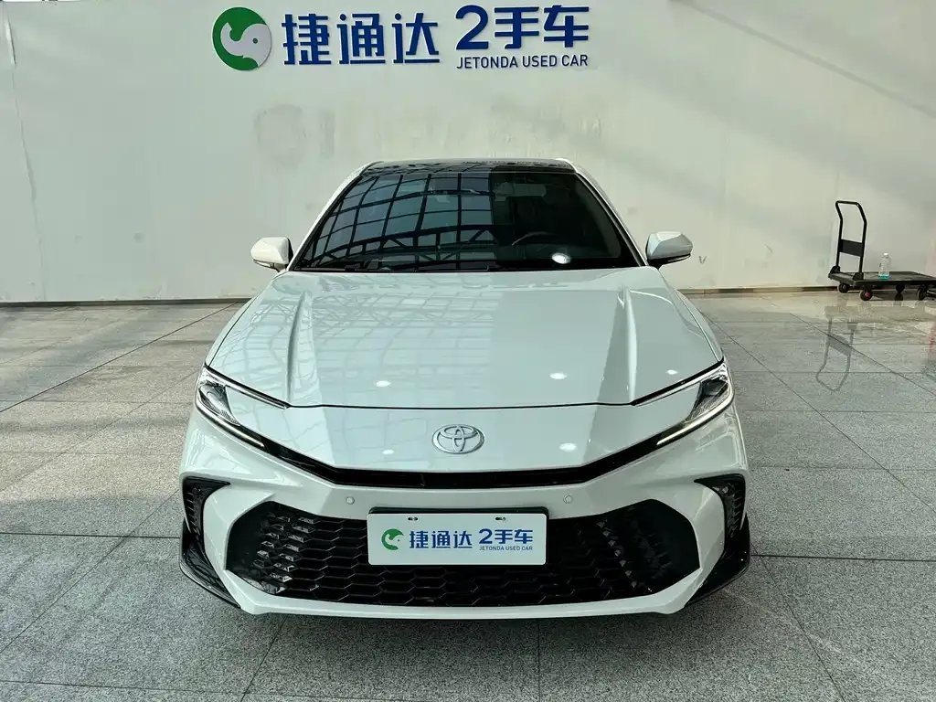 Toyota Camry 2025 из CN, фото 9