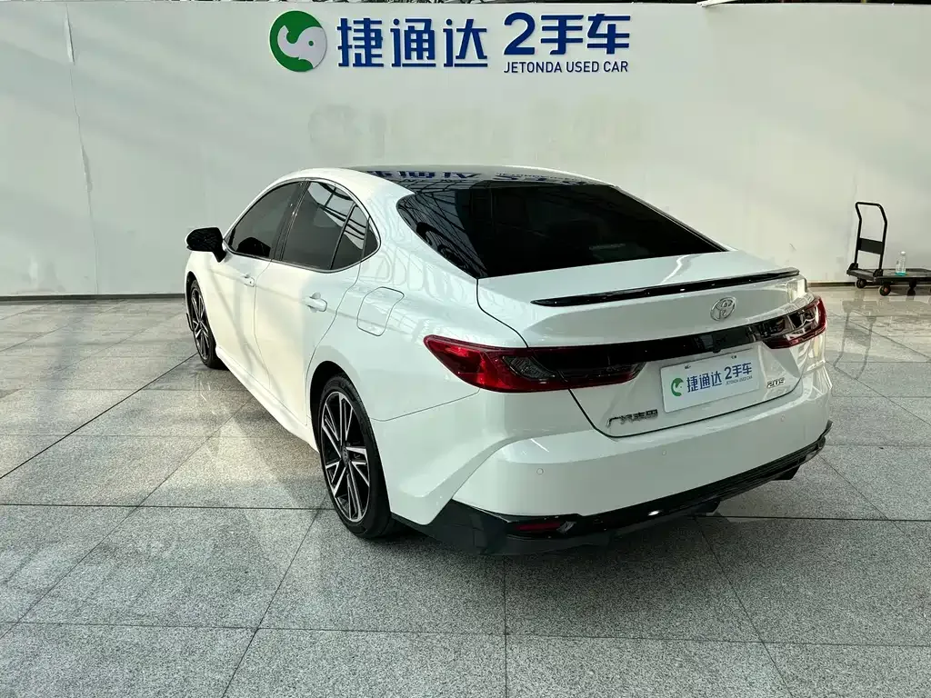 Toyota Camry 2025 из CN, фото 7