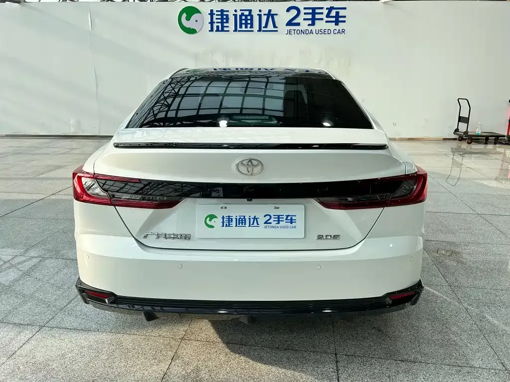 Toyota Camry 2025 из CN, фото 3